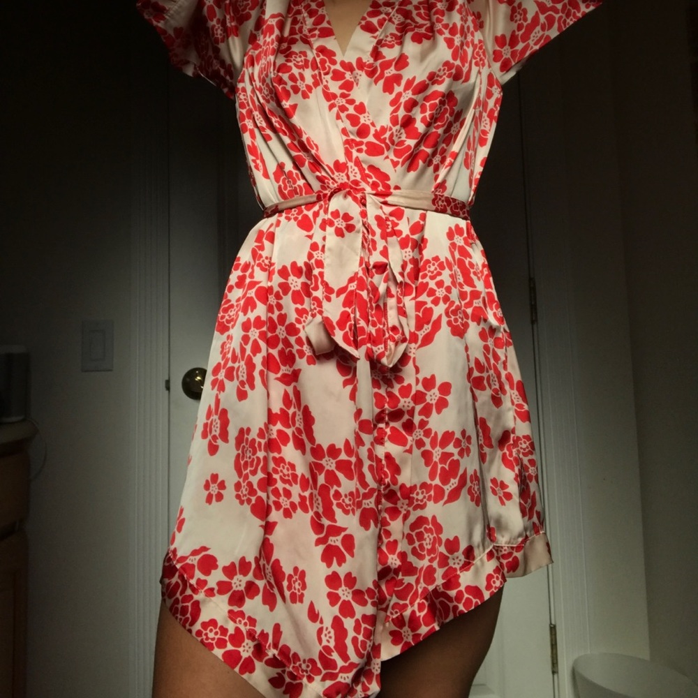 Silky Robe - Picture 2 of 2